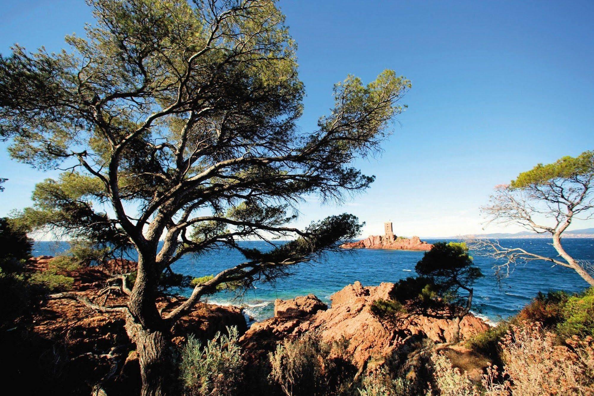 Hotel De L'Esterel Pierre & Vacances Saint-Raphaël Exterior foto